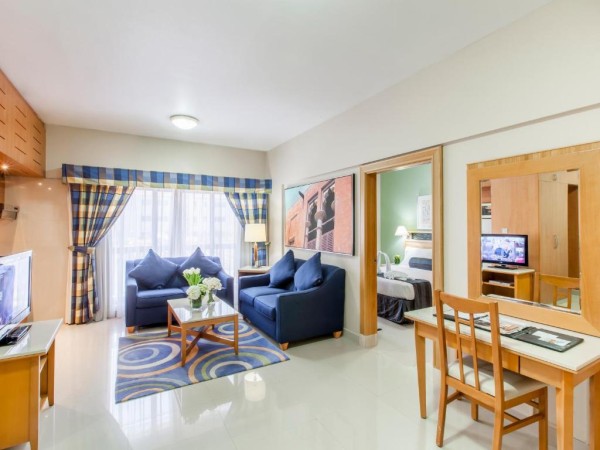 Golden Sands Apartments